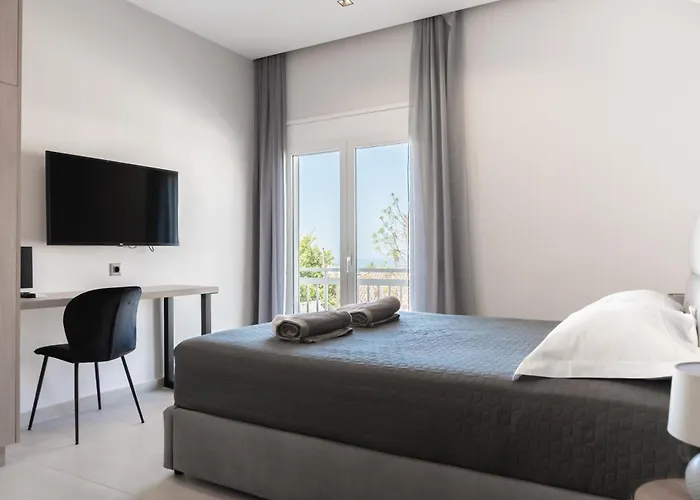 Yiannis Deluxe Apartment
